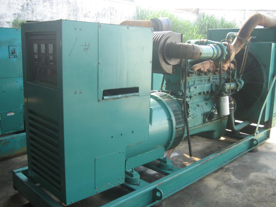 鄂温克租赁发电机- 发电机碳刷磨损的原因是什么