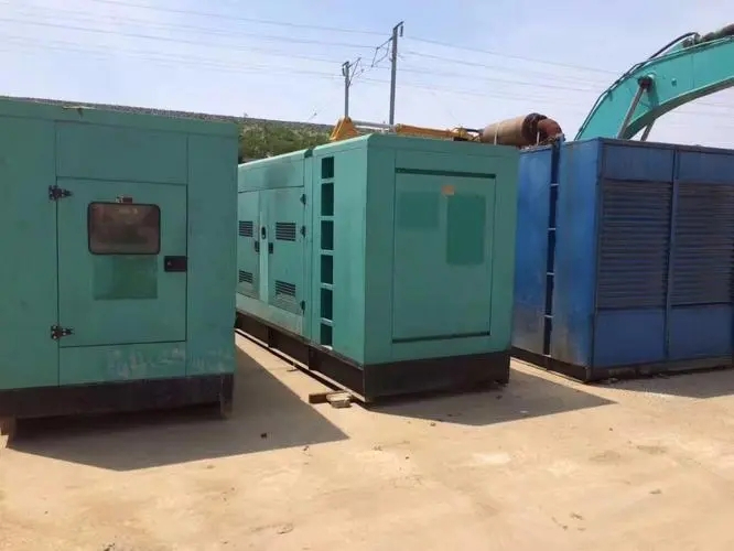 鄂温克柴油发电机组的电压和功率之间有什么关系？