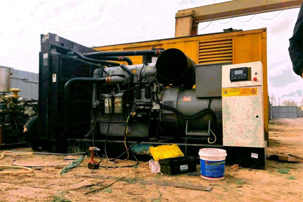 鄂温克柴油发电机组都有哪几种电压规格？