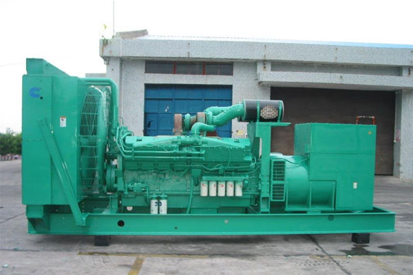 鄂温克工厂发电机应急发电时如何更准确地检查发电机状态？