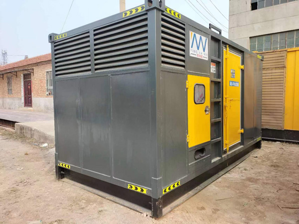 鄂温克进行柴油发电机组电瓶性能测试时，有哪些注意事项？