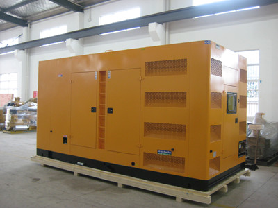 鄂温克不同类型的发电机组在冬季保养时的注意事项有何差异？