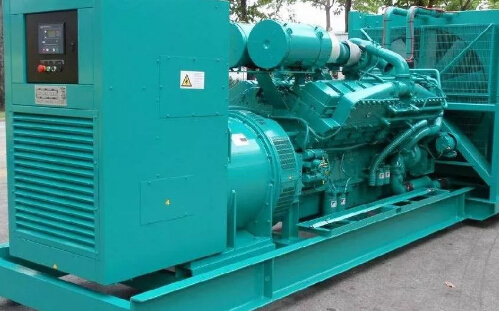 鄂温克柴油发电机组冬季使用中需要注意哪些事项？