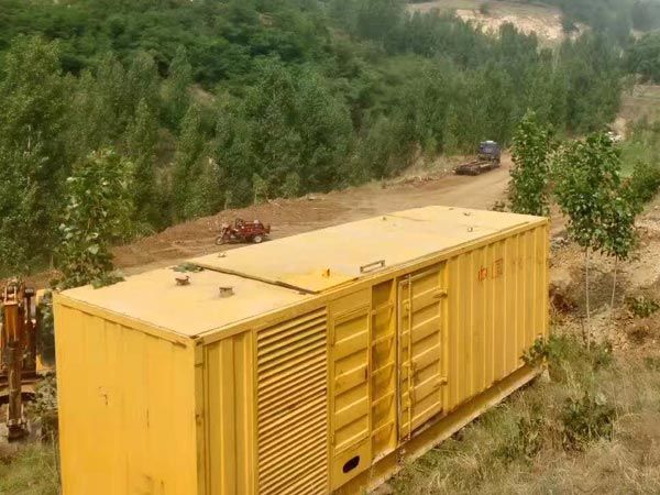 鄂温克柴油发电机组冬季日常维修注意事项?